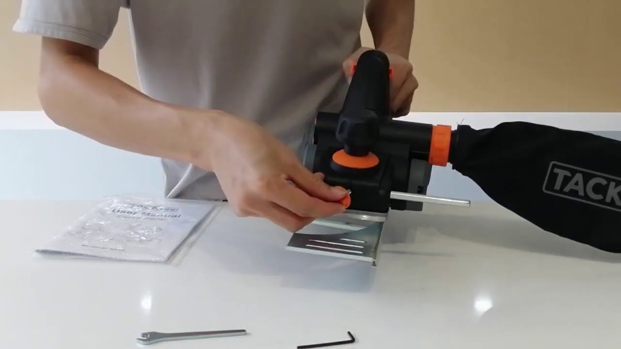 TACKLIFE Electric Hand Planer 710W EPN01A