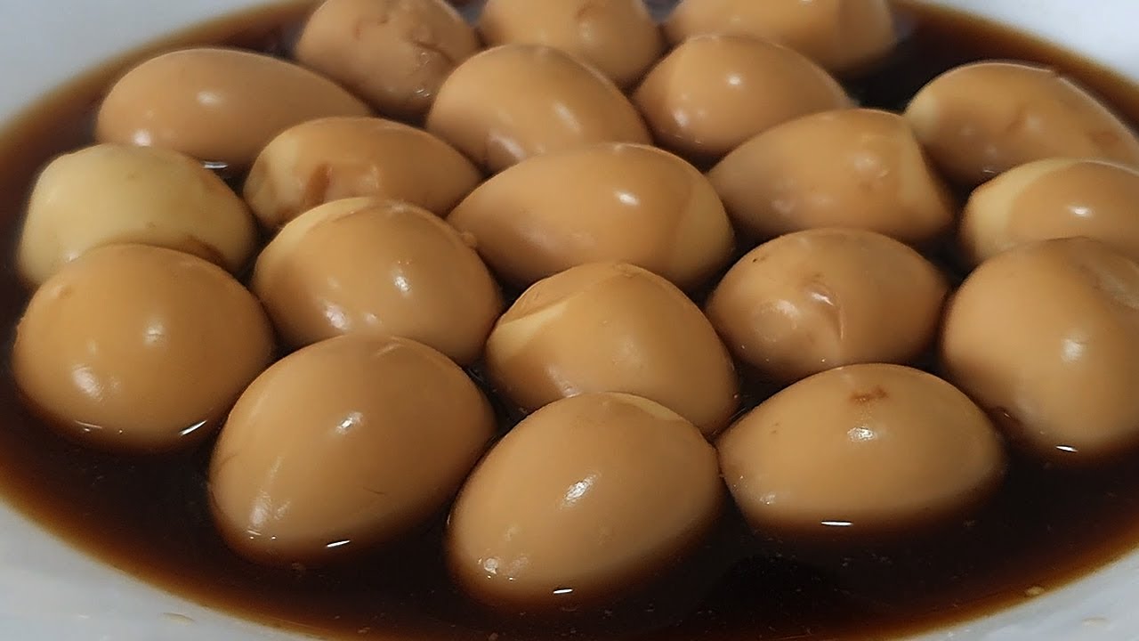 Soy Sauce Braised Quail Eggs Recipe (Mechurial Janjorim) / Korean recipes / it's okay not to be okay