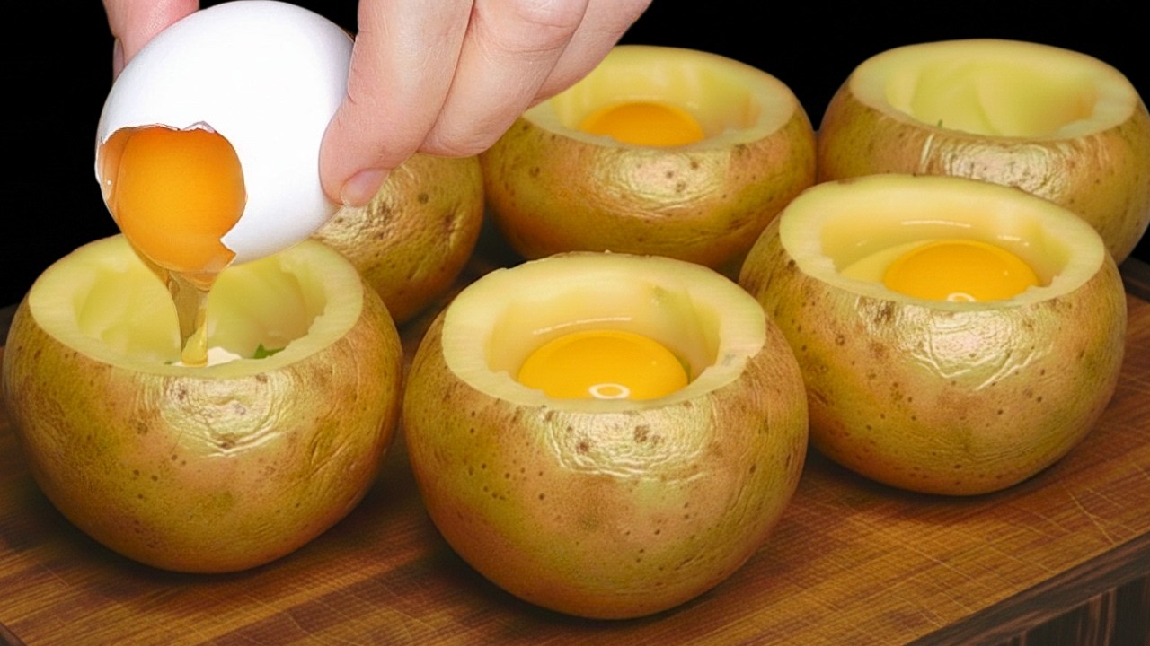 Dieses Rezept kennen nur wenige! Ein einfaches Abendessenrezept! Kartoffeln mit Ei gebacken.
