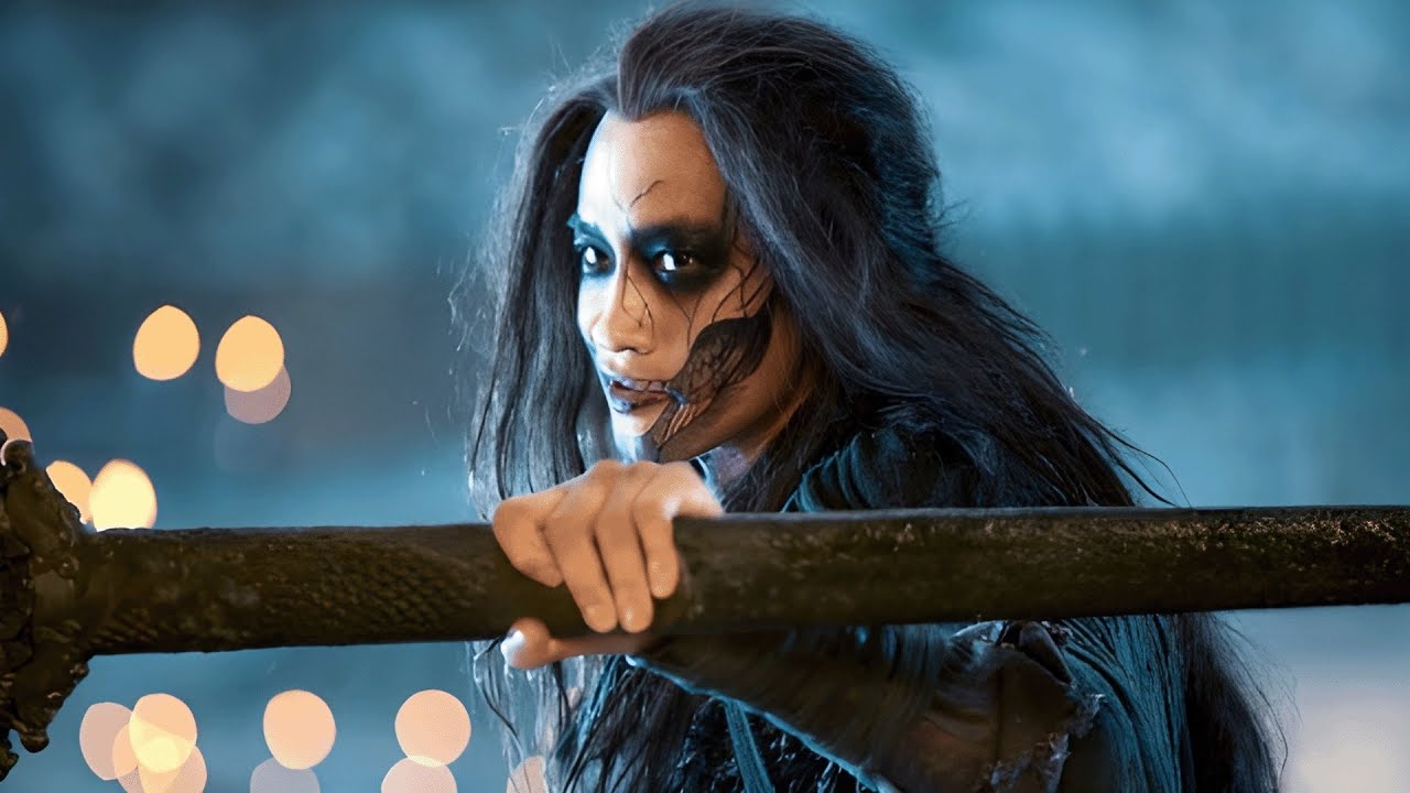 He Is a Legendary Sword Master, But He Chose to Live as a Nameless Servant 