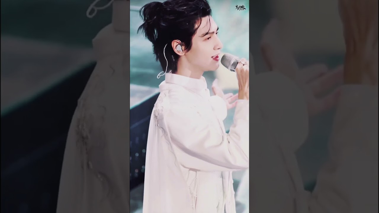 Песня ЮньСи на Гала-концерте #ЛоЮньСи #LoYunxi #LeoLuo #罗云熙 #Lo #Yunxi #yunxiluo