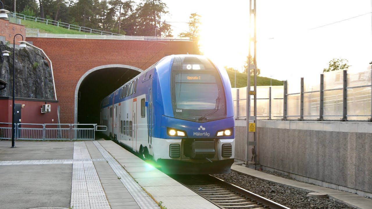 Tåg på Strängnäs station - Sommar 2023
