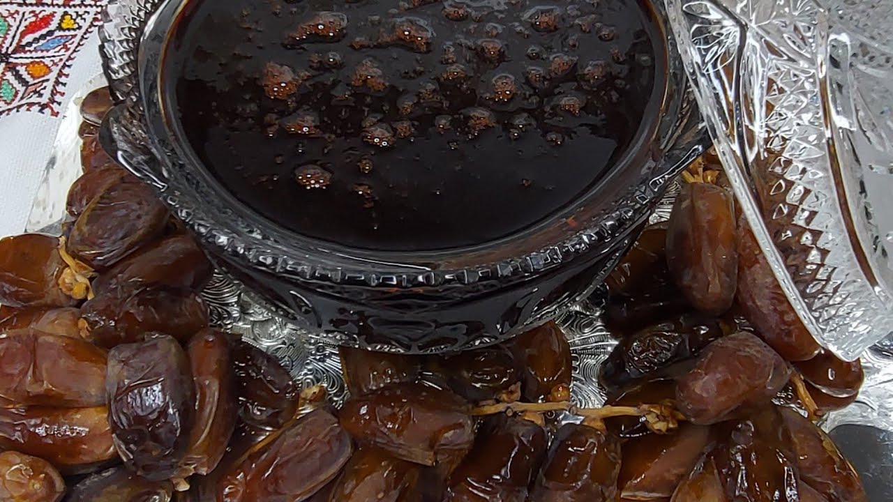 عسل الثمر أو دبس الثمر أو تحلاوت ، يستعمل بديلا للسكر في تحضير عدة وصفات رمضانية💯🌙. sirop de dattes