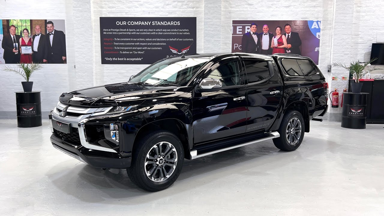 2020 Mitsubishi L200 2.2 DI-D Barbarian X Double Cab Mitsubishi Hardtop Canopy
