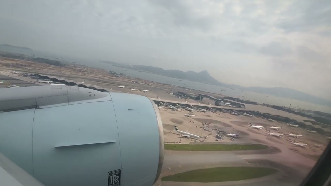 Cathay Pacific Boeing 777-300 taking off from Hong Kong International Airport