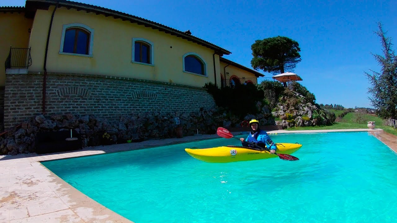 Eskimo Roll Kayak (English subtitles)