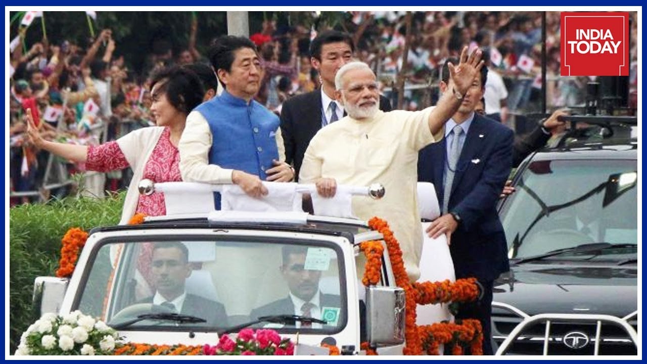 Japanese PM Abe, PM Modi Take Part In Roadshow in Ahmedabad