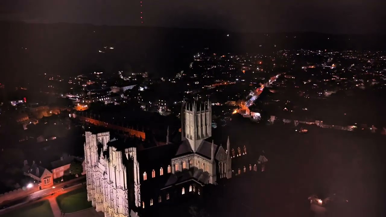 Wells Cathedral,The Most Photographed Cathedral at Night