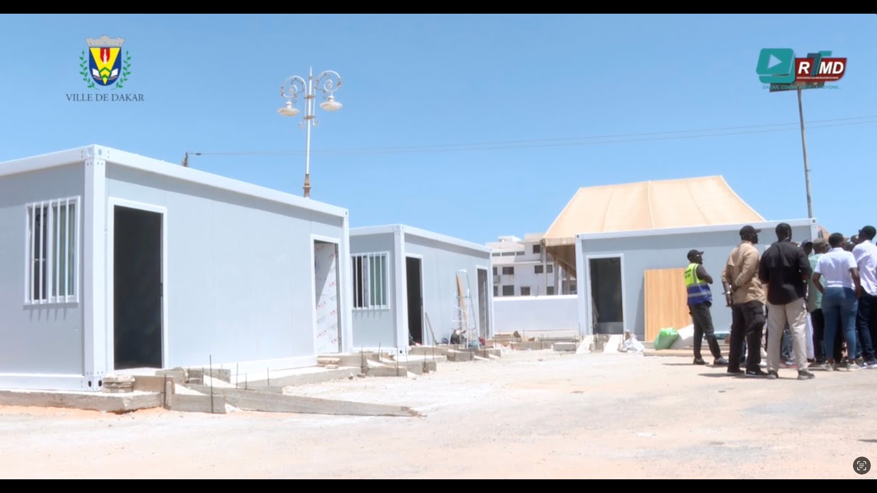 La Ville de Dakar construit des toilettes publiques, visite des sites par le Maire Barthélémy Dias