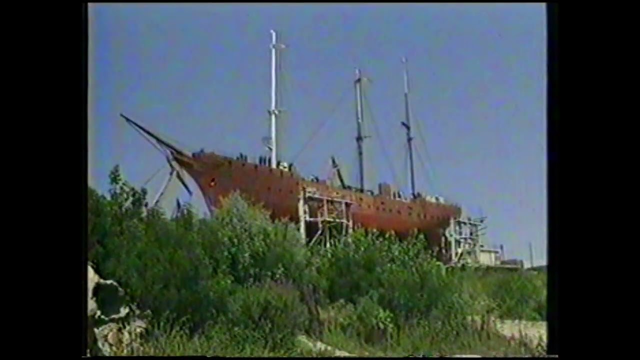 Bricul Mircea in Santierul Naval Braila