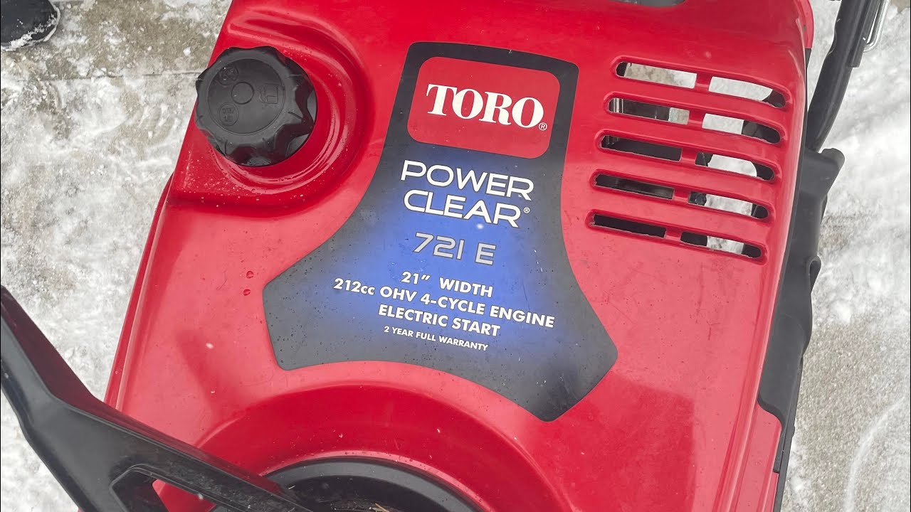 Toro Single Stage721E Snowthrower, Leaking oil? Only runs on half choke? Mystery Hidden Dipstick!