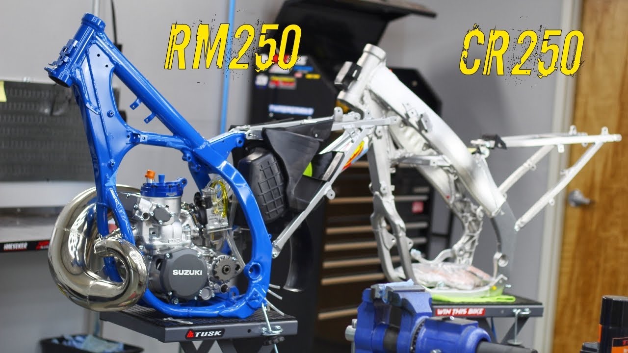 Building a pair of EPIC 2 strokes 😍 RM250 + CR250!