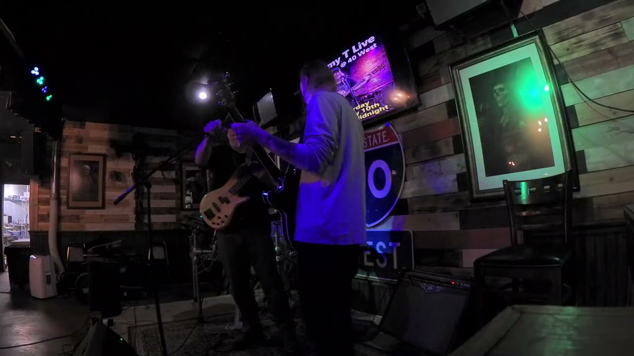 Joey- 20260118- 40 West Bar & Grill-Open Mic & Jam-3pm Sundays.