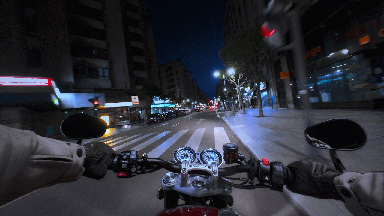 Relaxing Ride at Night in Spain | Triumph Speed Twin 1200 | Pure Exhaust Sound