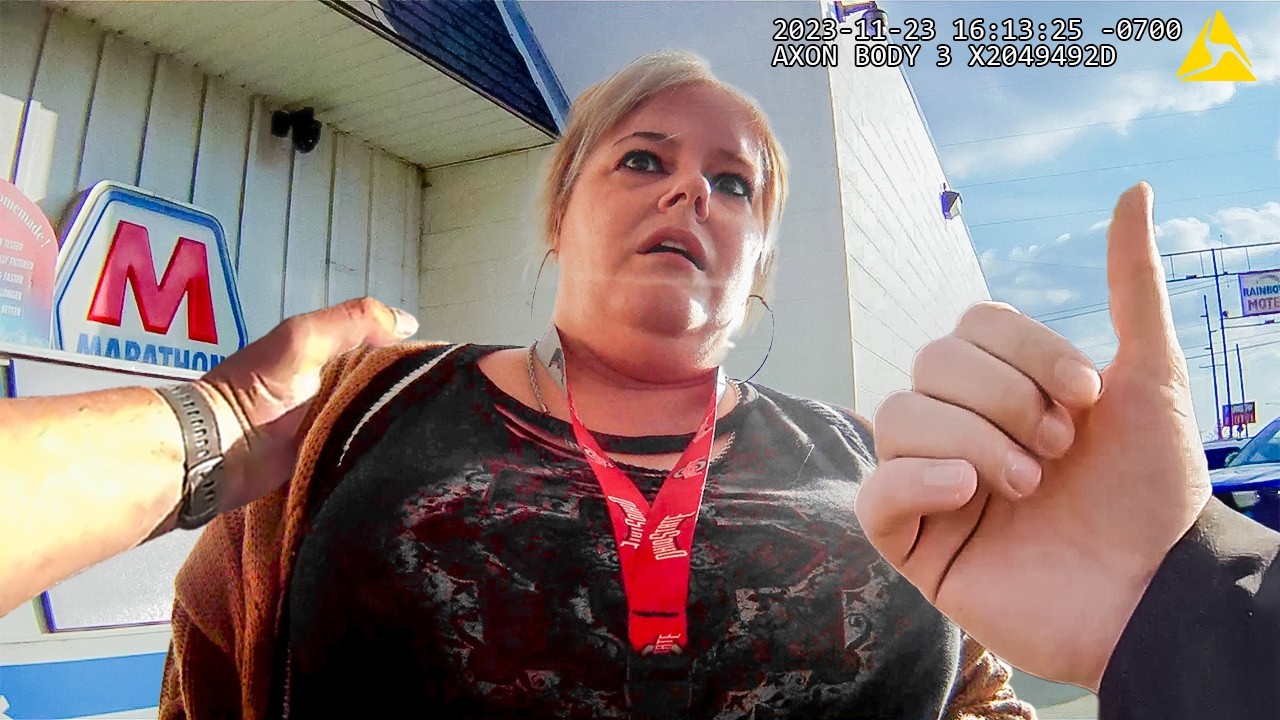 Karen Snaps at Cops When Manager Won’t Let Her Stay Longer