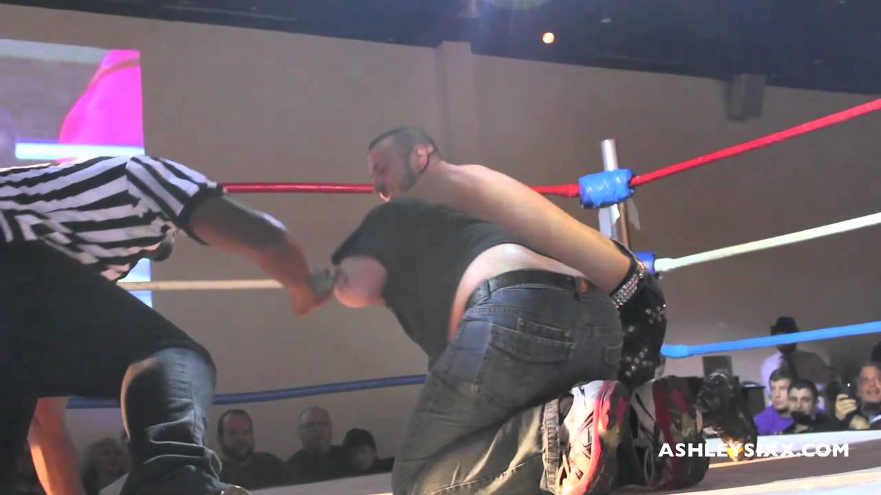 Saved By The Bell star Dustin SCREECH Diamond fights Ashley Sixx & MTV Star Sheena Snively