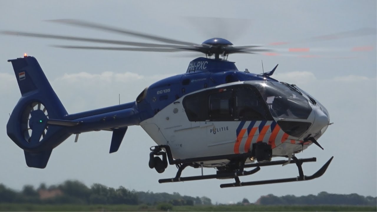 [ PH-PXC ] Politiehelikopter Police03 stijgt op vanaf Vliegveld Texel