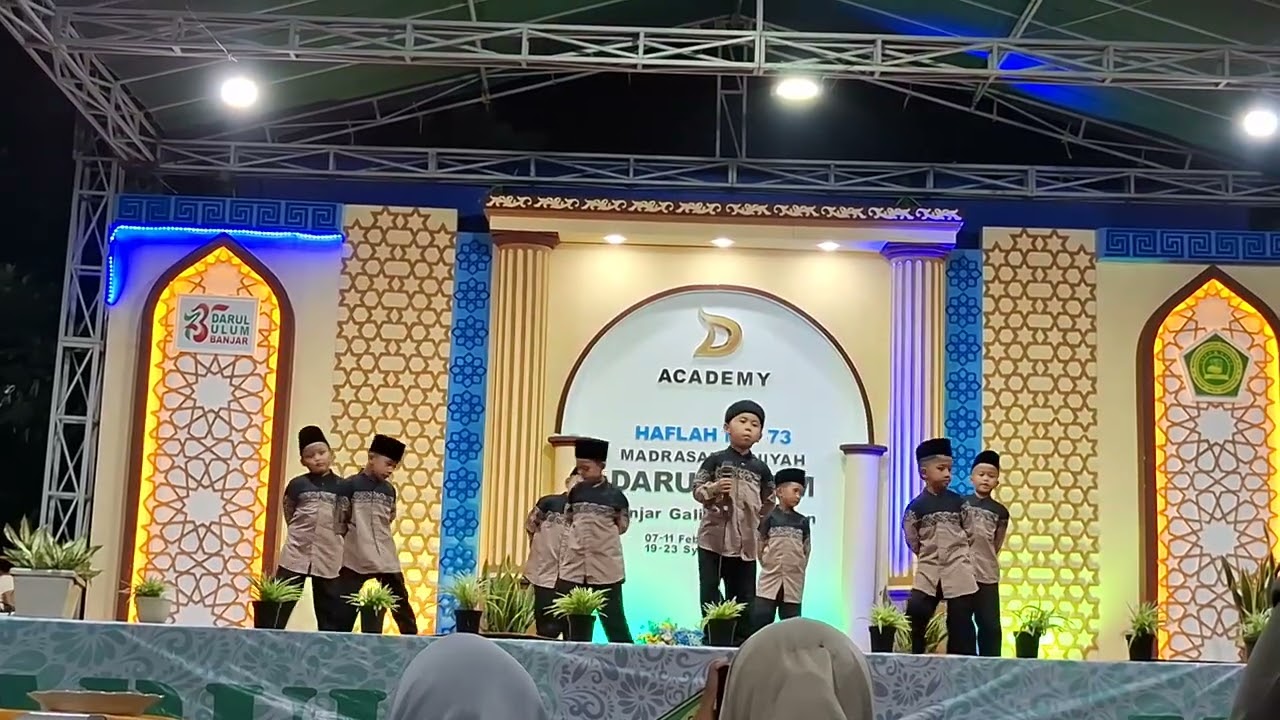 Lomba Qasidah anak cowok kelas 1a