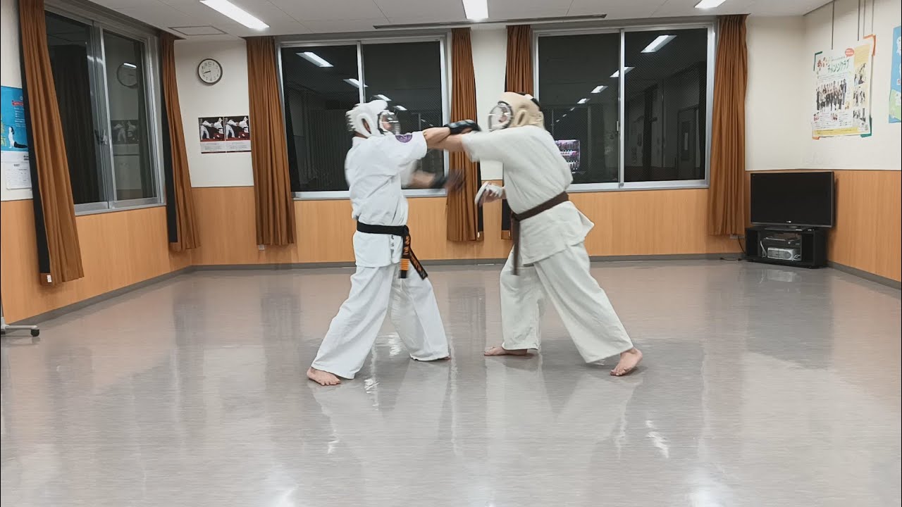 K七段とマタギの組手をするわし②