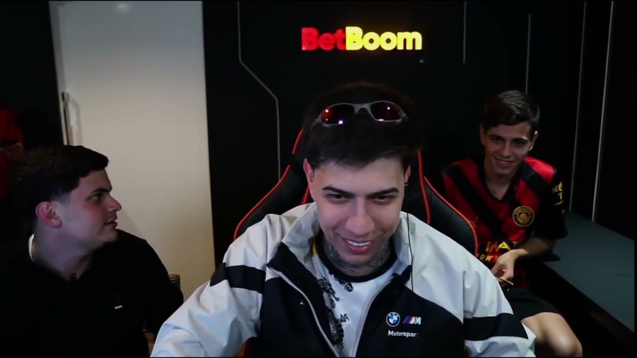 MELHORES MOMENTOS YUURI22!
