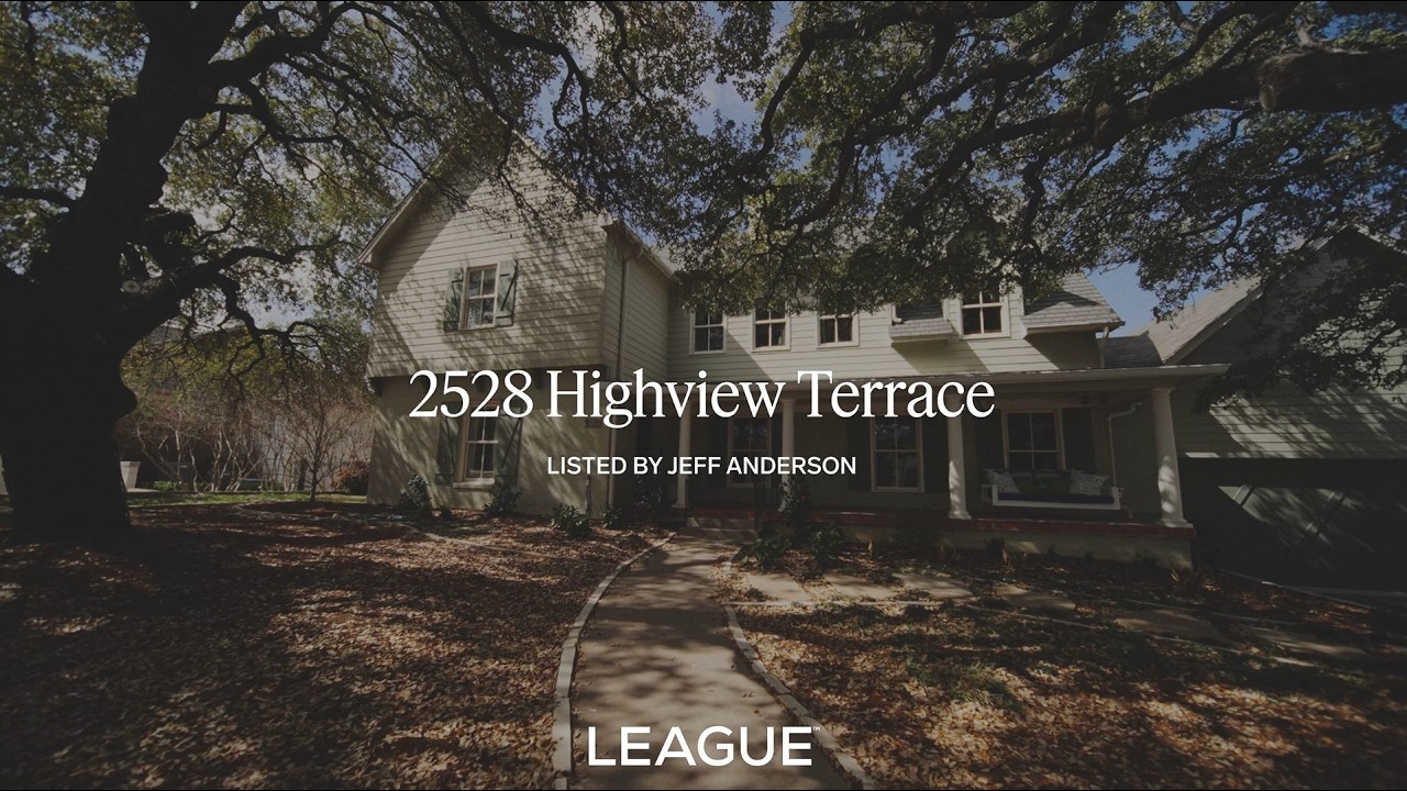1940s New England Style Home on Highview Terrace | Fort Worth | LEAGUE Real Estate
