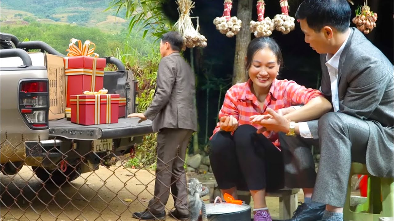 Surprise Gift From Husband   Cooking & Have a Delicious Dinner Together  Ly Phuc An