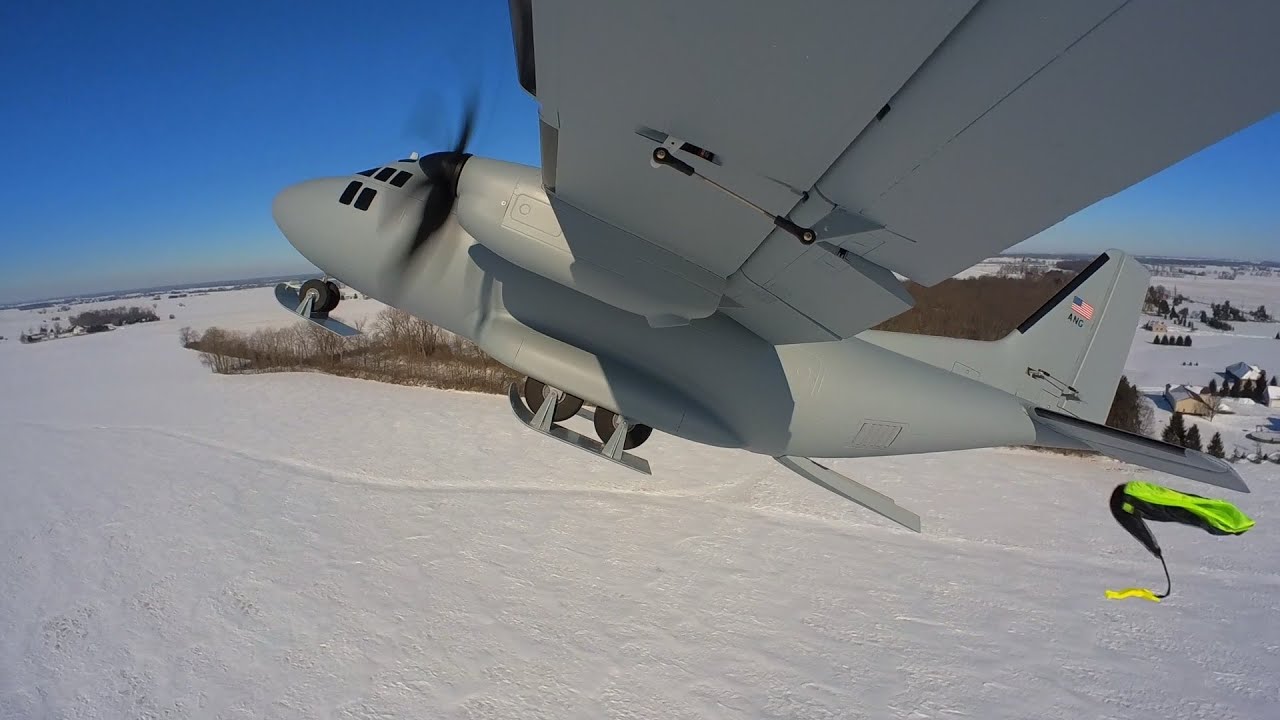 Ski Flight dropping parachutes