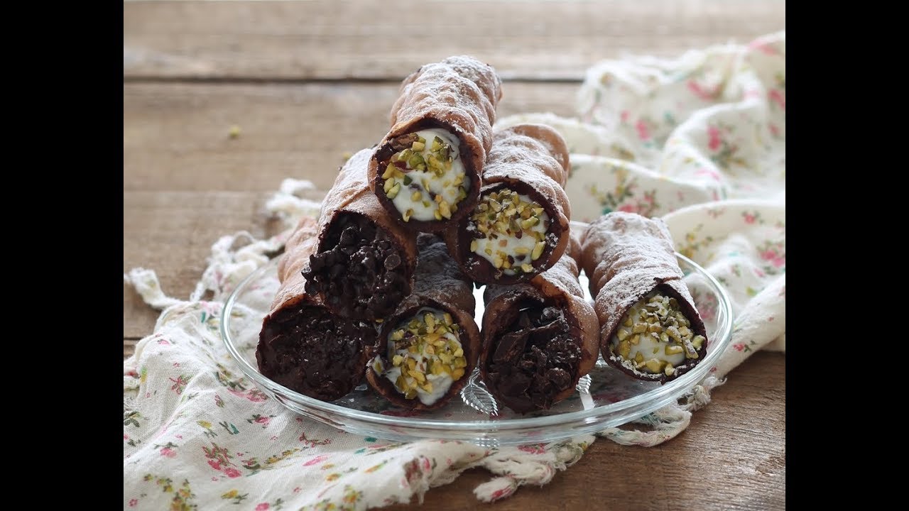 Cannoli siciliani senza glutine (con crema di ricotta e crema di cacao)