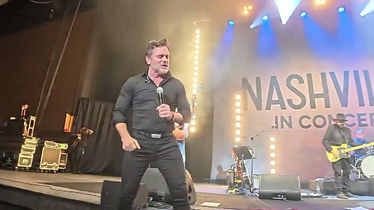 MEDLEY / A LIFE THAT'S GOOD   NASHVILLE ENCORE TOUR - BOURNEMOUTH BIC - 15/02/2026