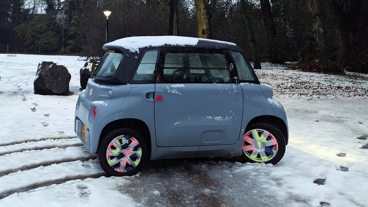 Castle to Kelpies: a Viable Citroen Ami Commute