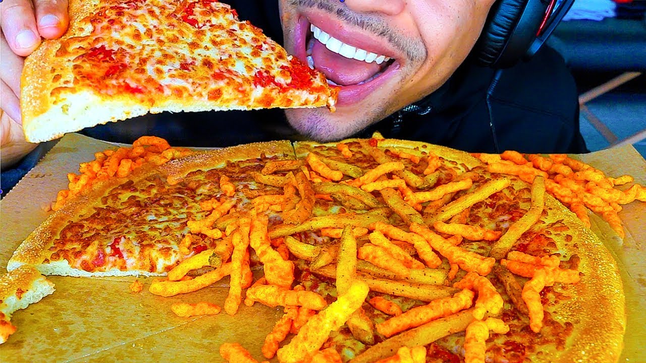 ASMR CHEESE PIZZA CAJUN FRIES CHEETOS EATING SHOW MUKBANG CRUNCHY FOOD MOUTH SOUNDS NO TALKING JERRY