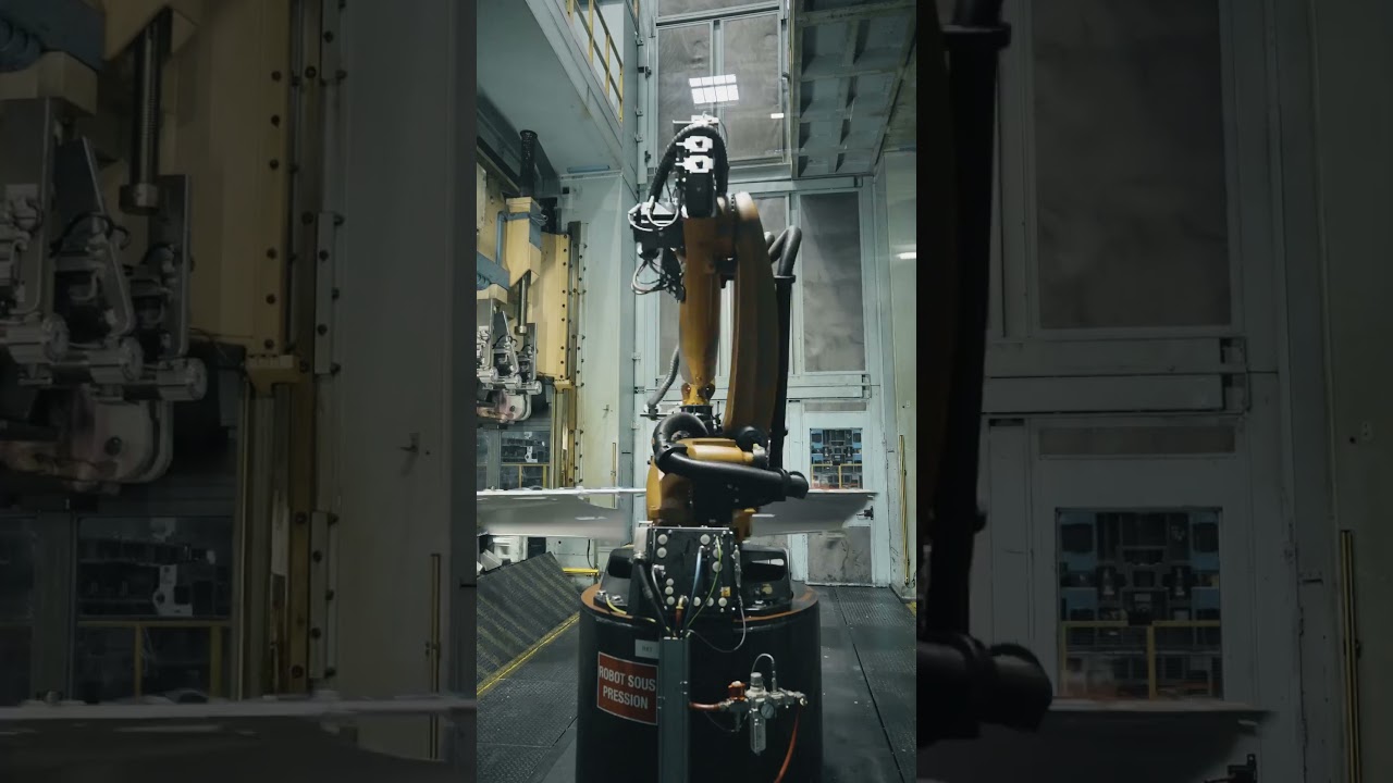 the sweet symphony of the #Renault Factory #MadeOfFrance