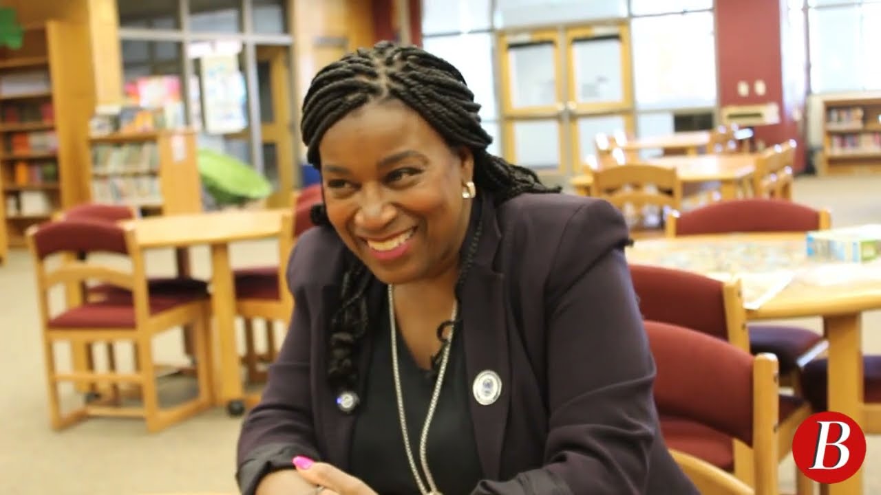 Career Exploration: Leanne Best Inspires Students at DECA Speaker Series