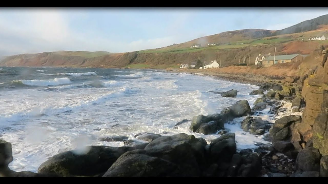Kildonan windy & high tide, Isle of Arran @davetheraverovingtherock