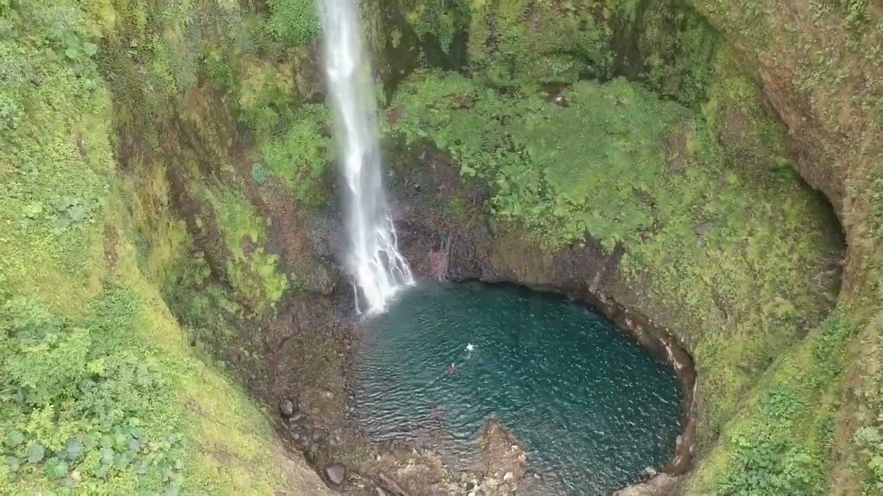 Costa Rica's Best Canyon - Gata Fiera