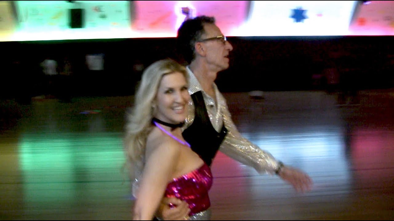 DISCO DAN'S ROLLER SKATING BIRTHDAY PARTY AT MOONLIGHT ROLLERWAY