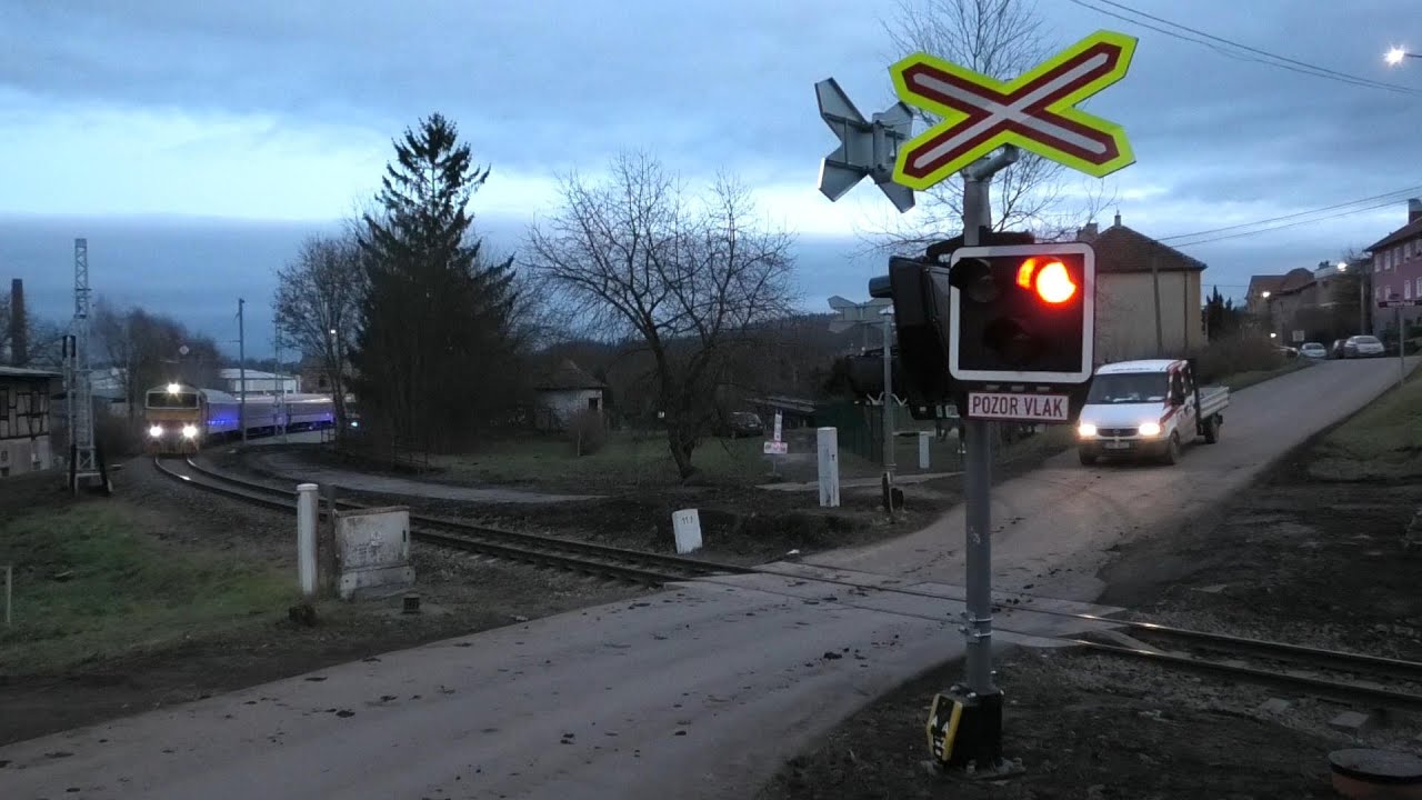 Železniční přejezd Zastávka u Brna #2 (P3824) - 17.12.2024