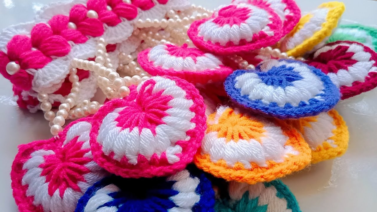 Wow New woolen heart toran design, gate parda jhalar design #2025 #crochet heart shape door hanging.