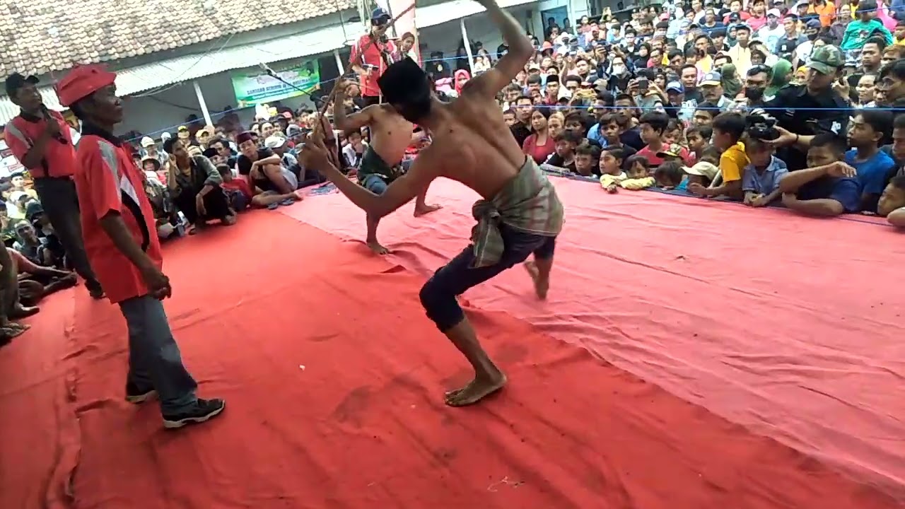 festival ojhung dalam rangka selamatan desa bugeman tahun 2022 park 3