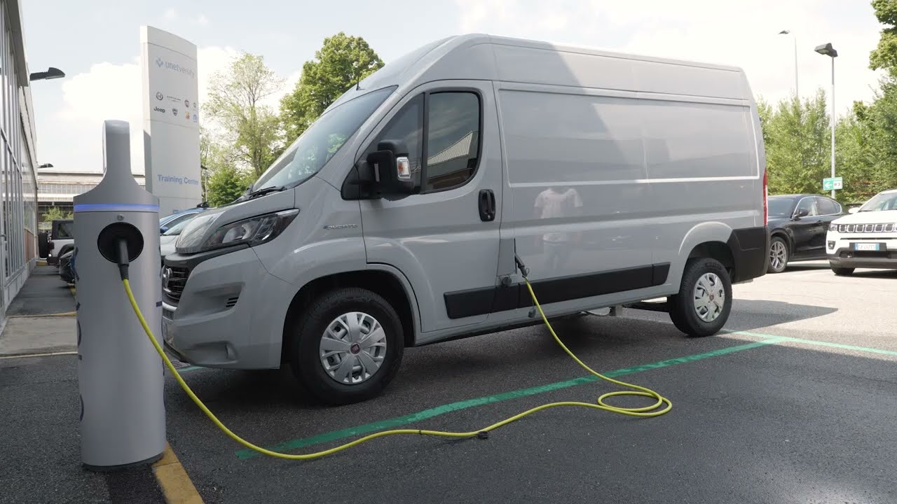 Fiat Professional - E-Ducato: recharging