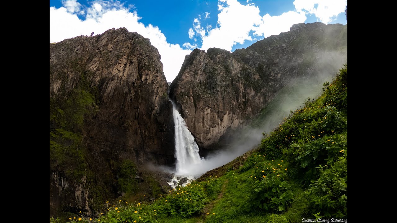 HERMOSA CATARATA HUARURO COLCA