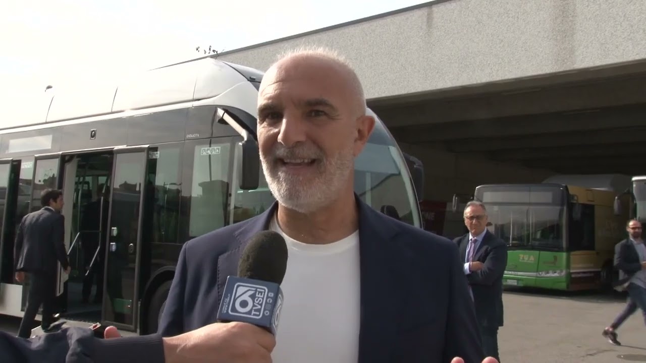 Presentati nuovi filobus Tua: prime corse a inizio 2023