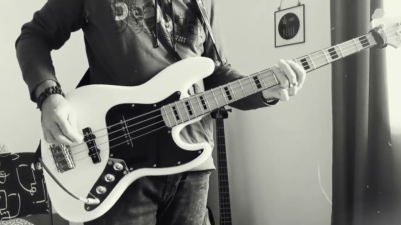 Therapy? - Unbeliever (bass cover)
