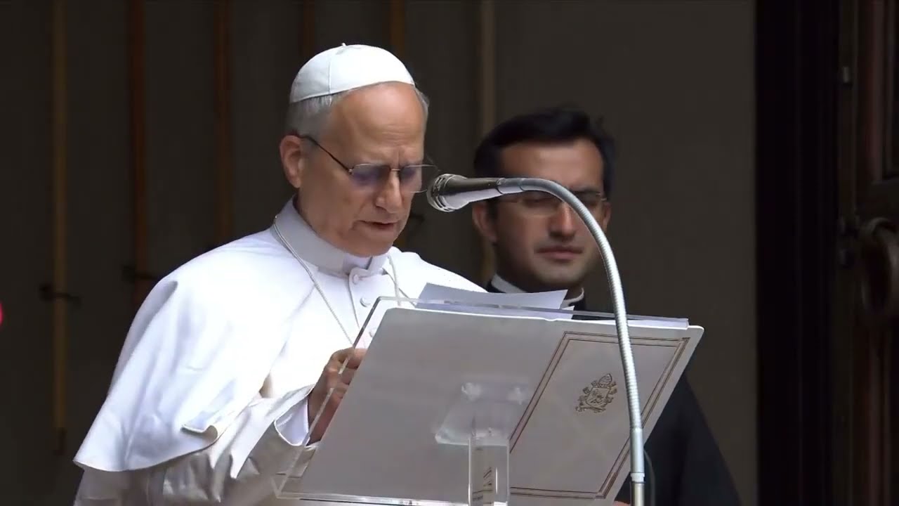 POPE LEO XIV Prays the Angelus in Latin! At Castel Gandolfo
