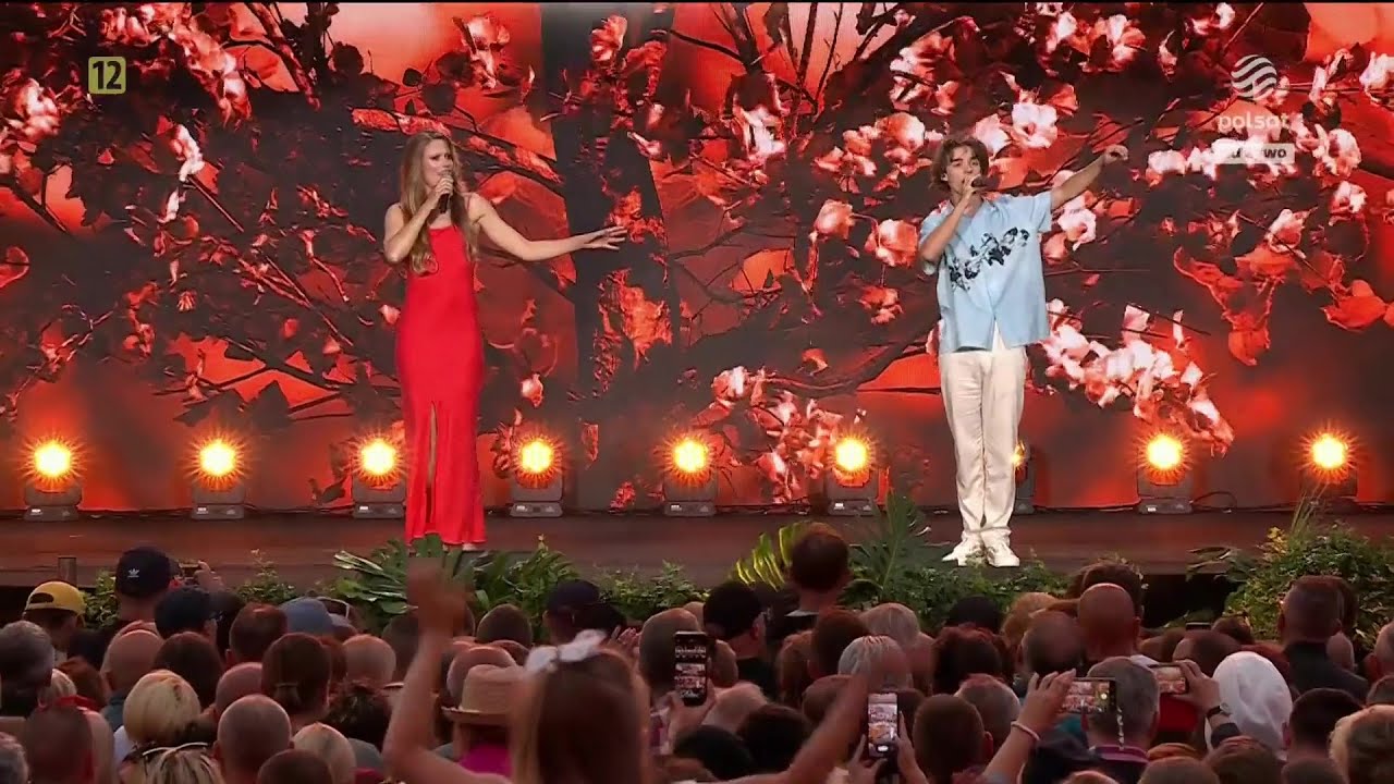 Julia Pietrucha i Wiktor Walig&oacute;ra - Niech no tylko zakwitną jabłonie | Earth Festival Uniej&oacute;w 2024
