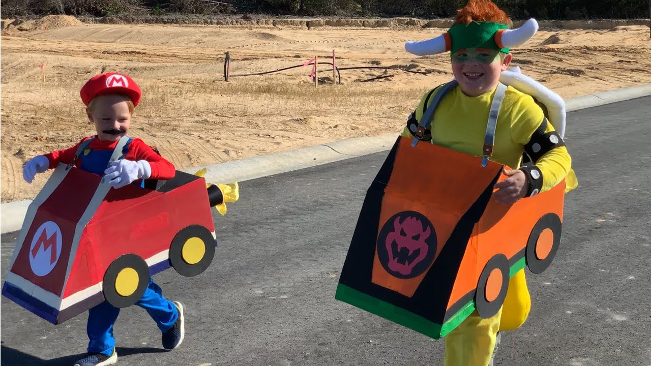 Mario Kart Live Action - DIY Halloween Costumes 2021