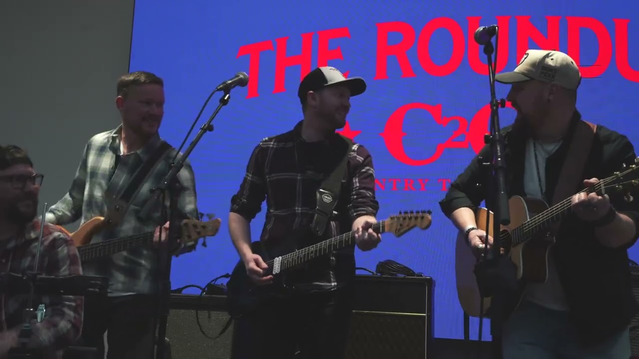 Wood Burnt Red - Man Of 18 Stone @ Country 2 Country 2025 - 4K-S