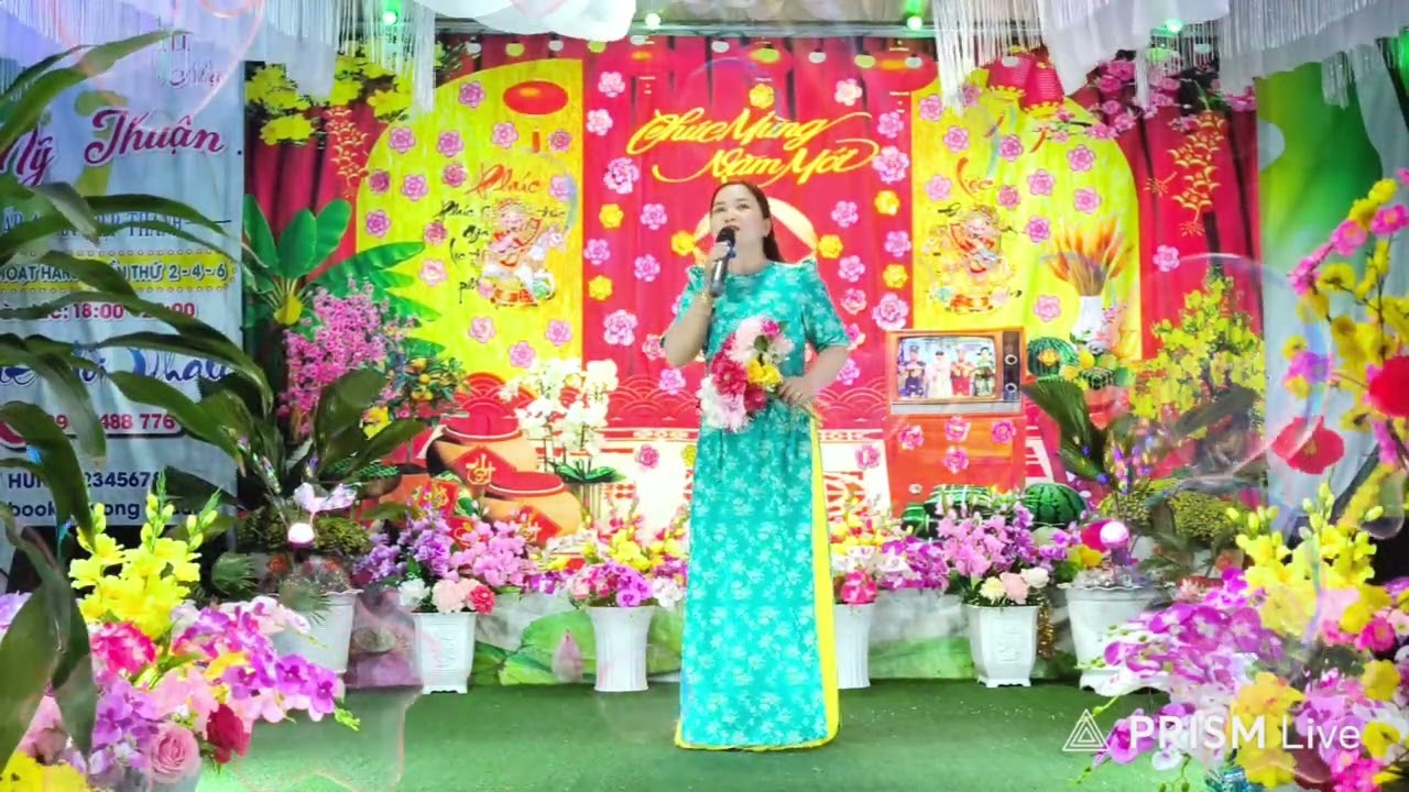 NP🎼: VỌNG CỔ_ ĐÔI CHIẾU LONG CANG . ST📝: VIỆT SƠN . 🩷🎤: NGỌC HÂN ÁO DÀI .
