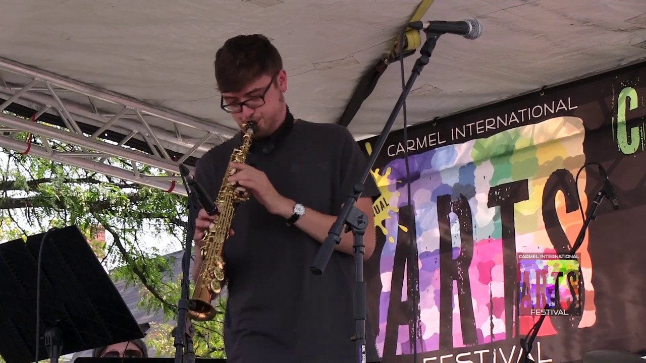 Kenny Phelps performs at the 19th Carmel International Arts Festival #2 (2016)