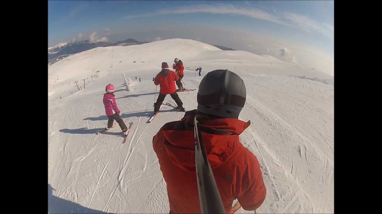 riders on the tiny plate